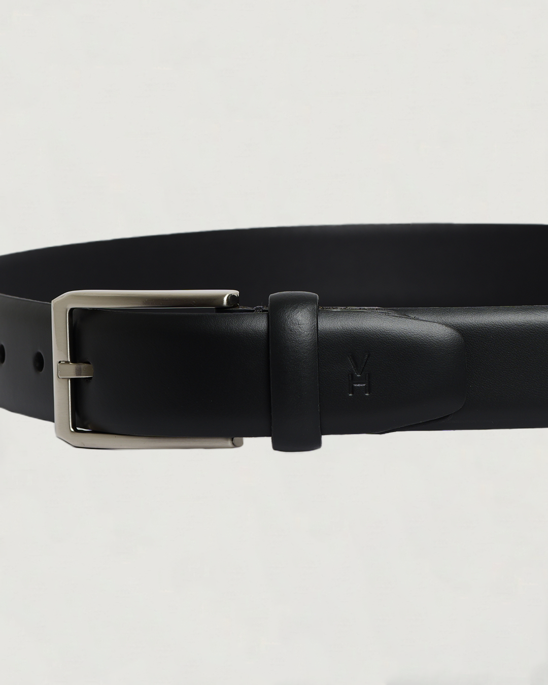 CINTURON NEGRO COLEC. BLACK LABEL CON UN PASADOR CON COSTURA - 28