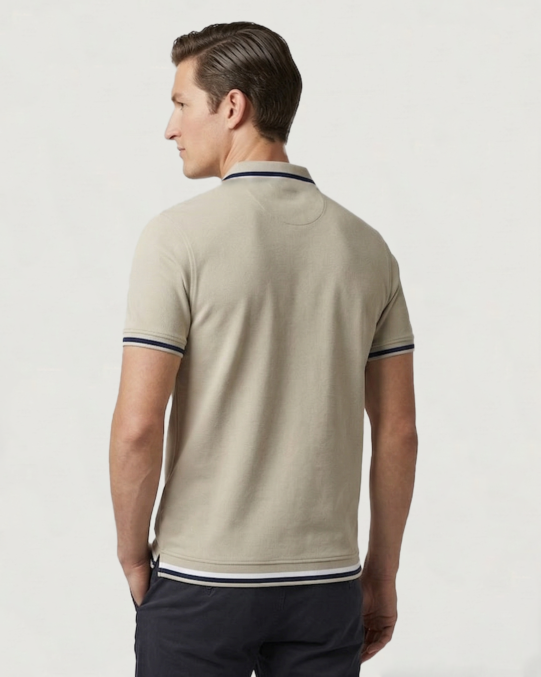 POLO PREMIUM MODA SOLIDA BLANCO CON DETALLE CUELLO Y MANGA LGE
