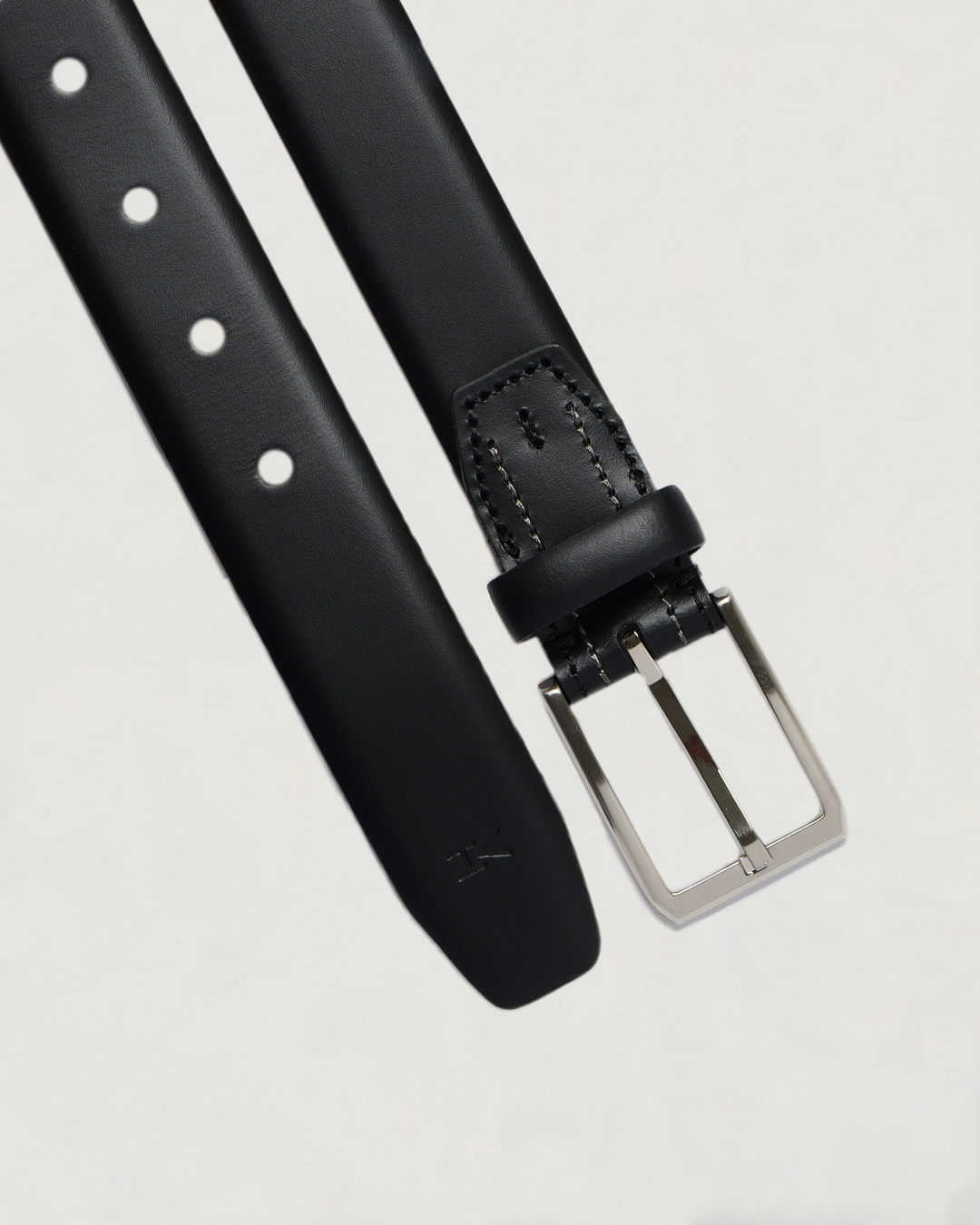 CINTURON NEGRO COLEC. BLACK LABEL CON UN PASADOR CON COSTURA - 28