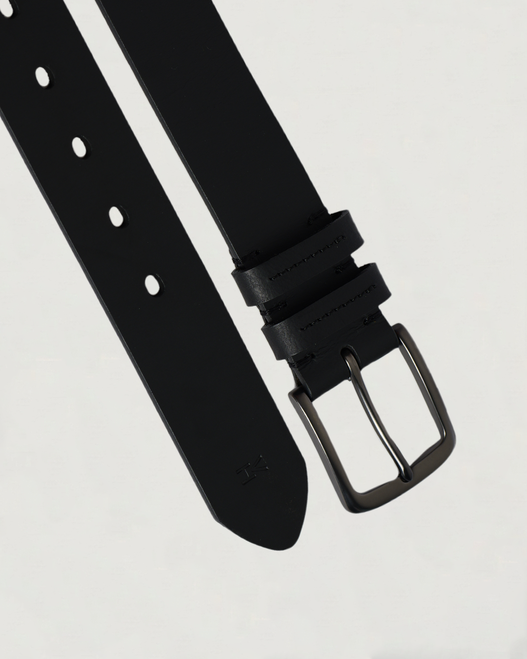 CINTURON NEGRO COLEC. BLACK LABEL CON DOS PASADORES CON COSTURA - 28